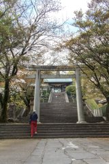 21-Stairs to Suwa-jinja